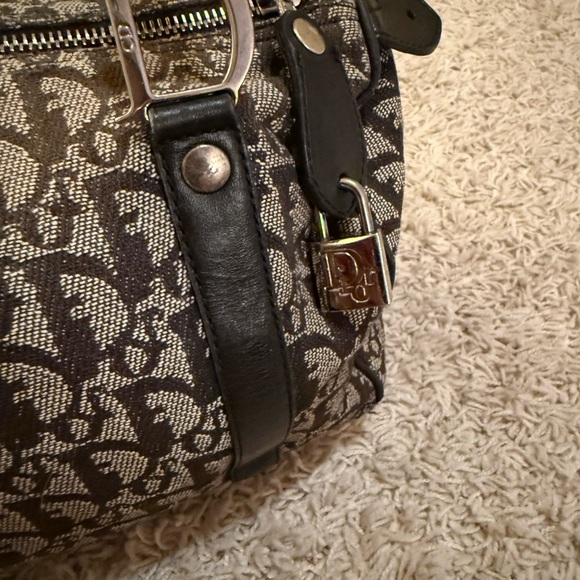 Christian Dior Monogram Handbag - Picture 2 of 16